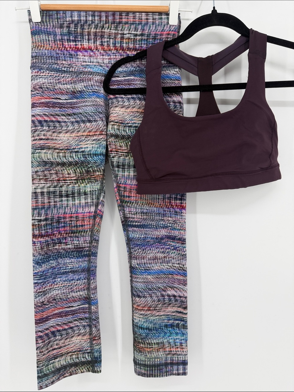 Lululemon Wonder Train leggings sports bra set size 4